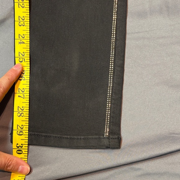 Jennifer Lopez Charcoal/Black Mid-Rise Skinny Jeans Rhinestone Side Stripes NWT - Picture 9 of 12